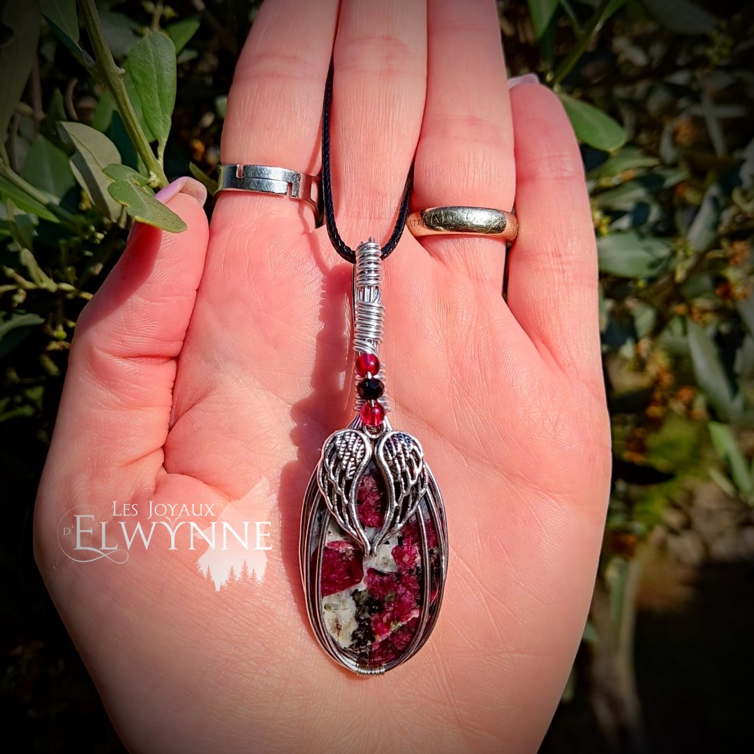 Collier pierre naturelle Eudialyte – Image 3