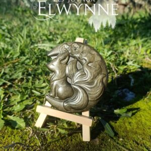 Kitsune en obsidienne dorée