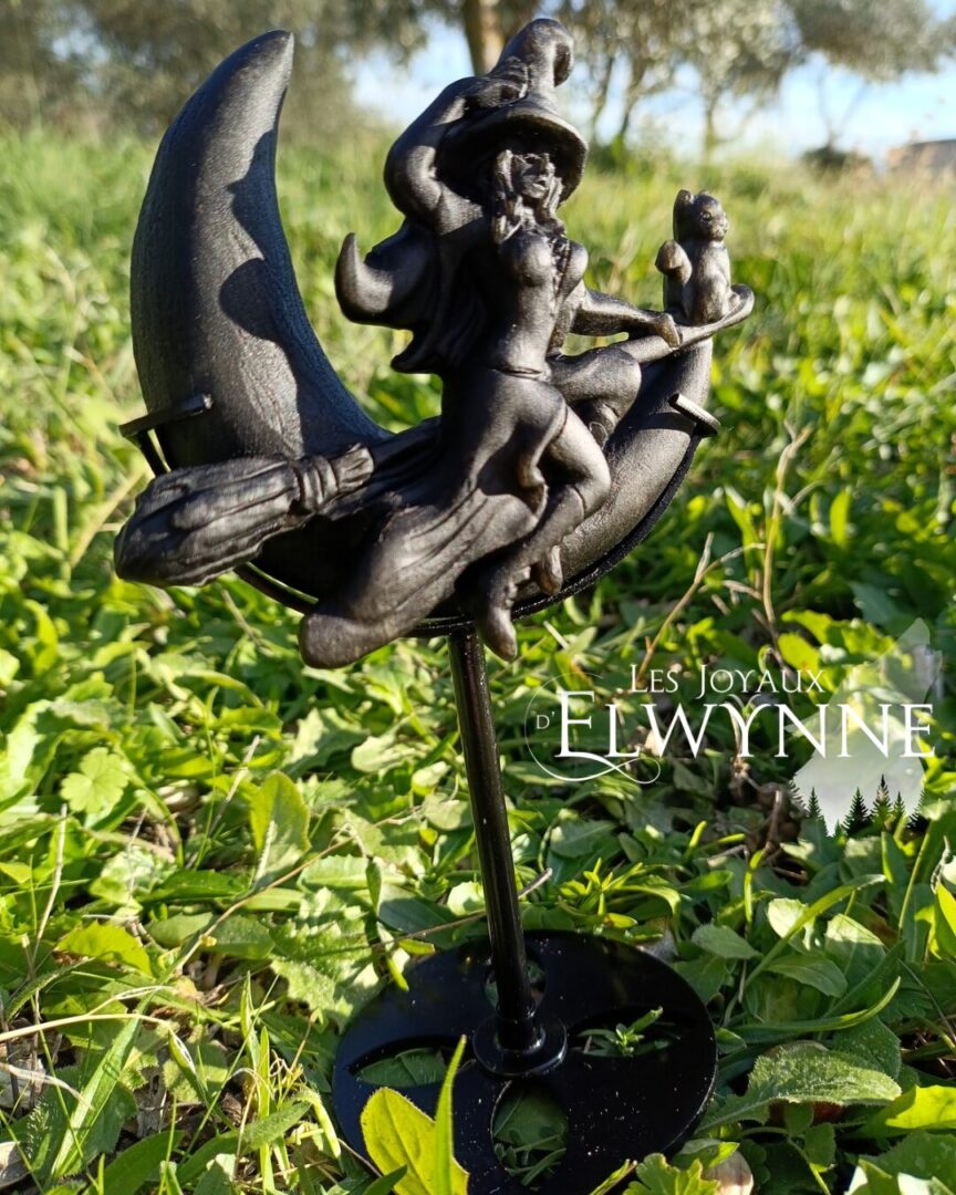 Sorcière en Obsidienne noire – Image 2
