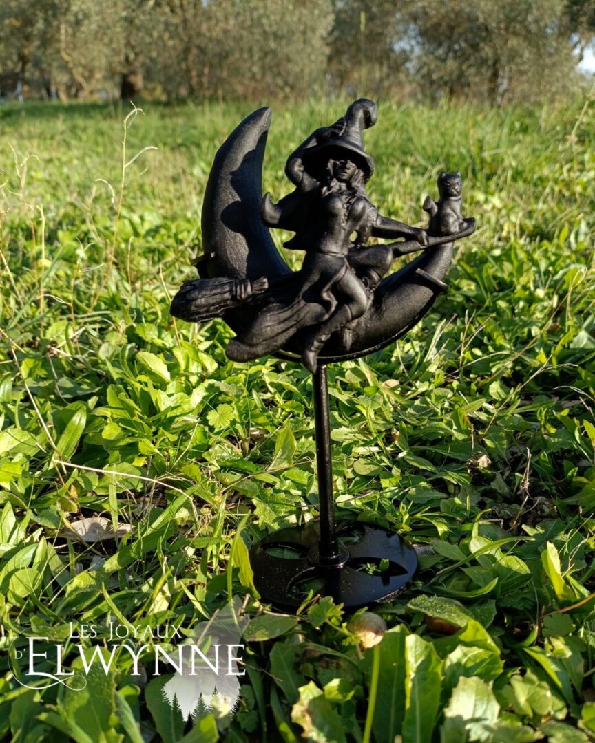Sorcière en Obsidienne noire