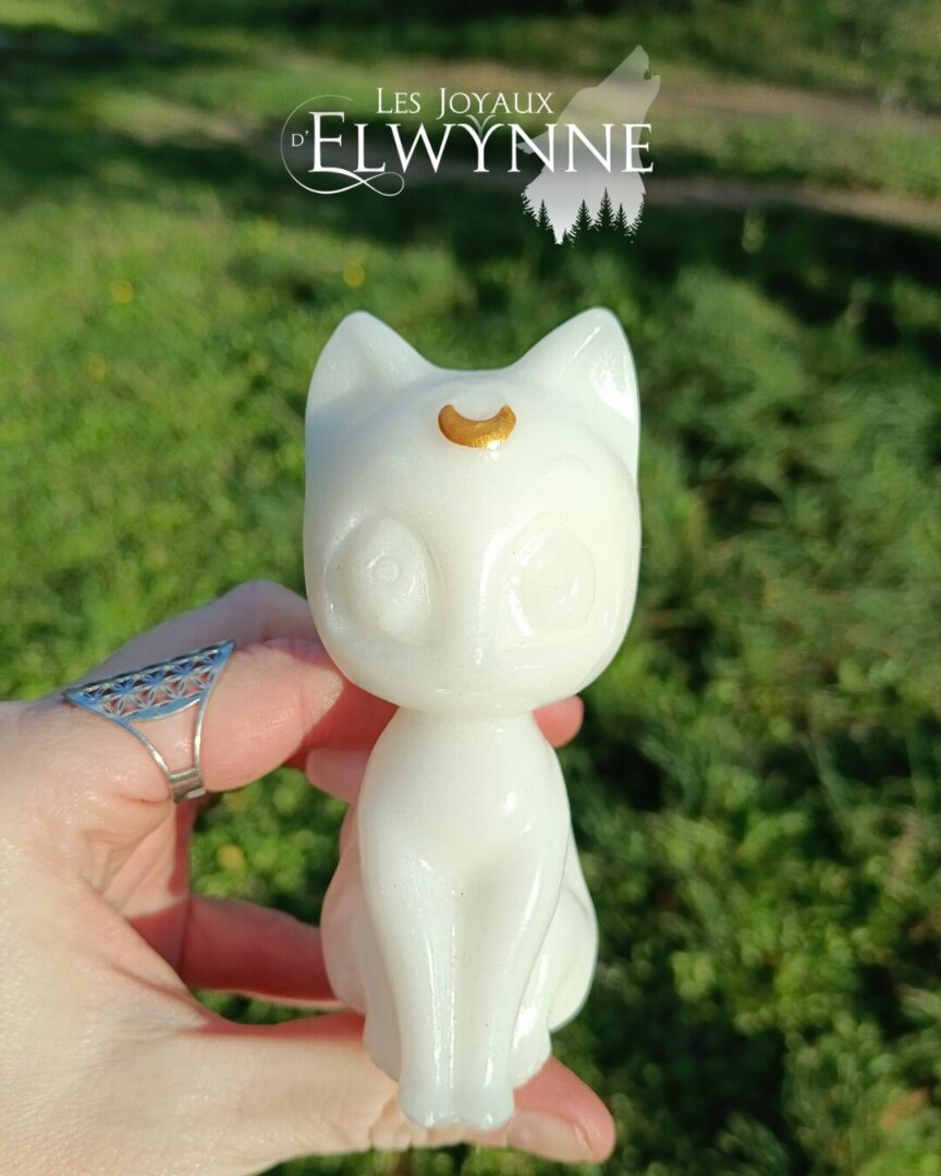 Chat en Jade Blanc – Image 2