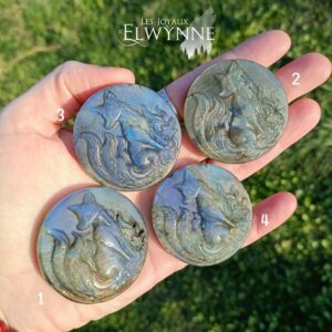 Amulette protectrice en Labradorite