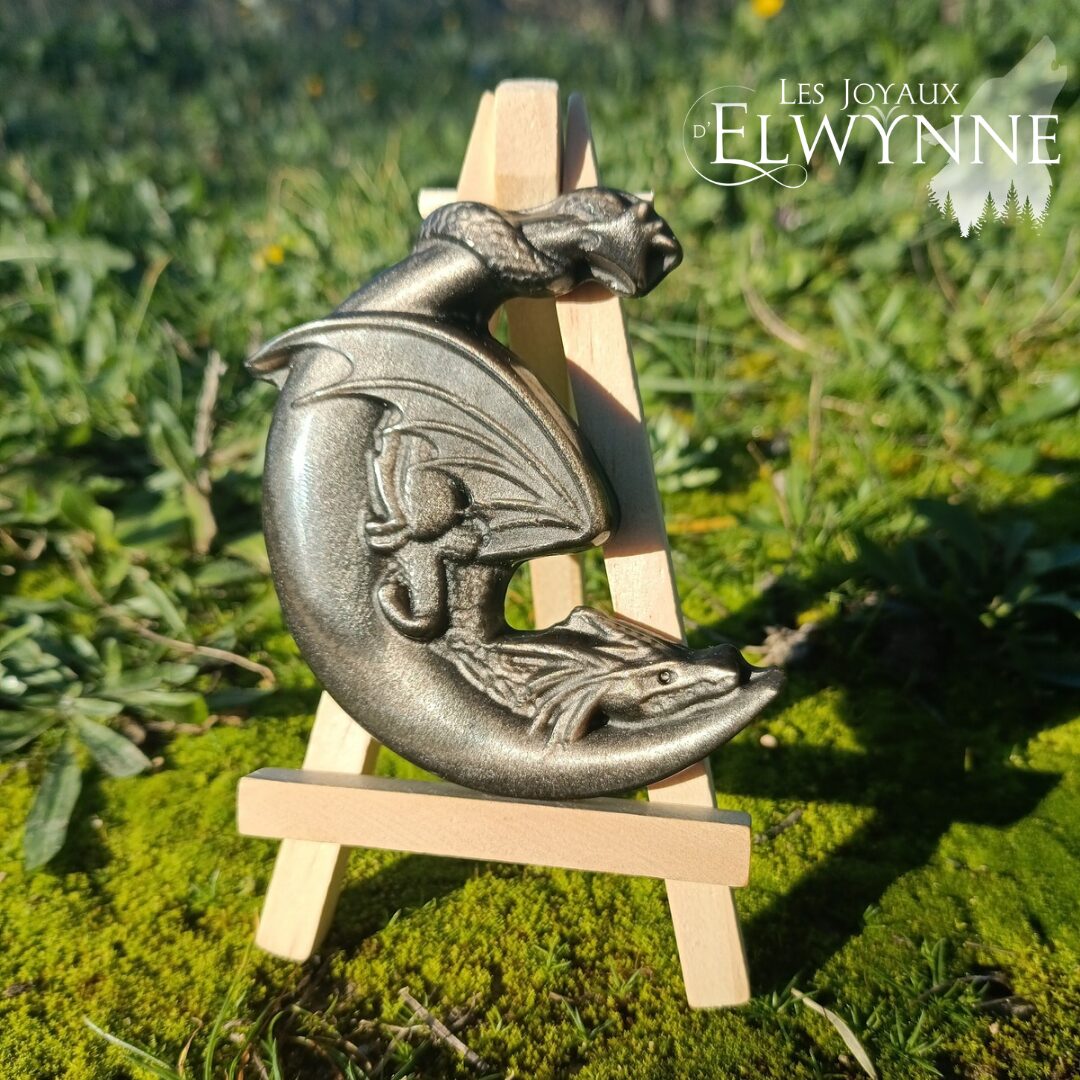 Dragon en Obsidienne argentée