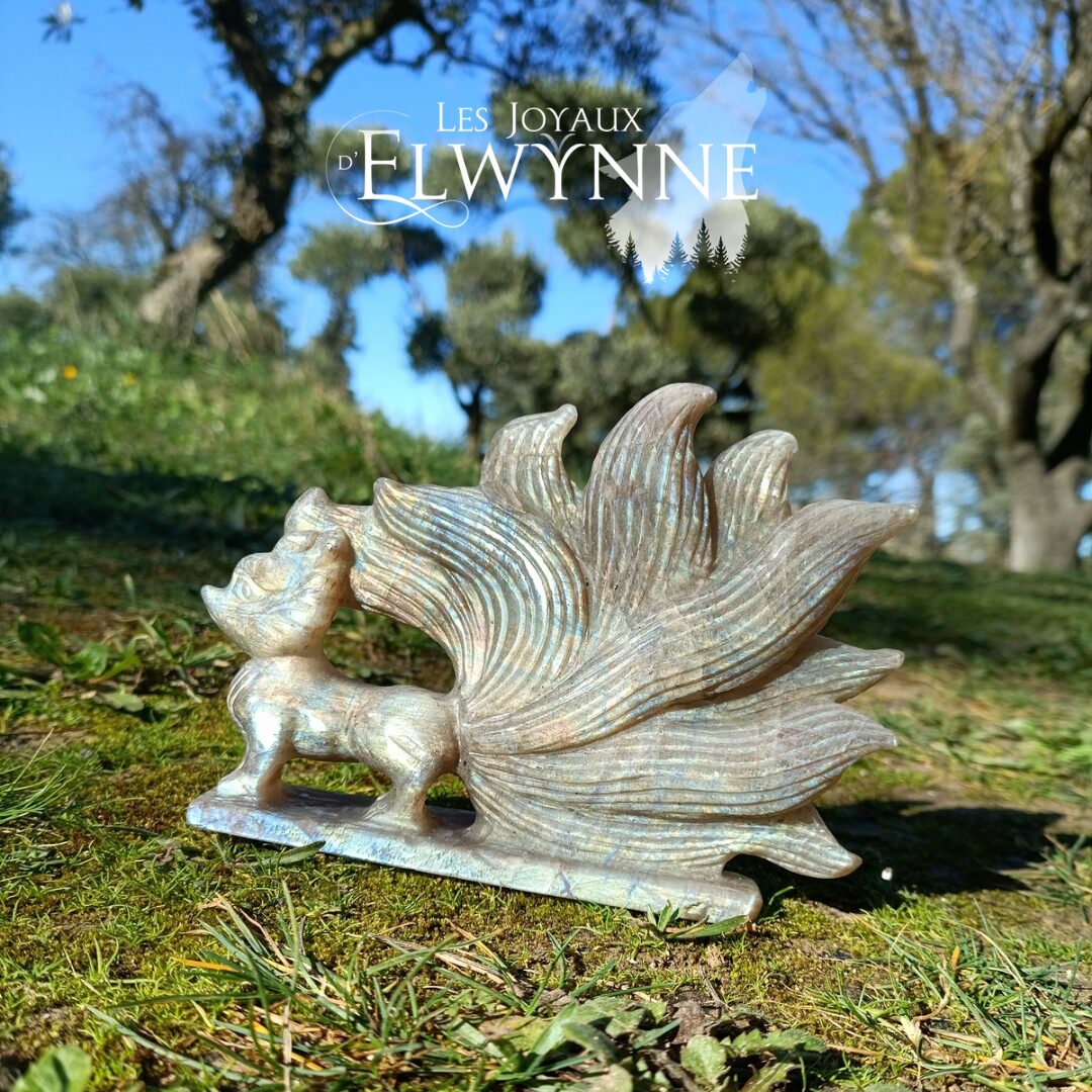 Kitsune (renard) en Pierre de Lune – Image 4