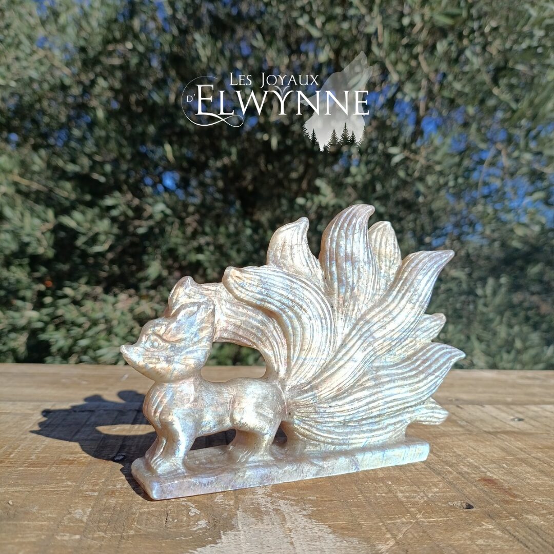 Kitsune (renard) en Pierre de Lune – Image 5