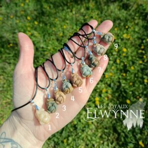 Pendentif Renard (Kitsune) endormi en Agate Alashan