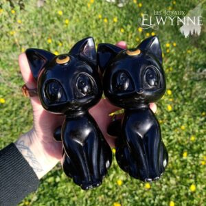 Grand chat en Obsidienne noire