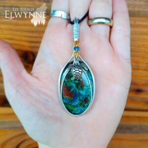 Pendentif en Shatukite et Tortue
