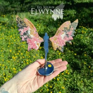 Femme ange et ses ailes en Rhodonite