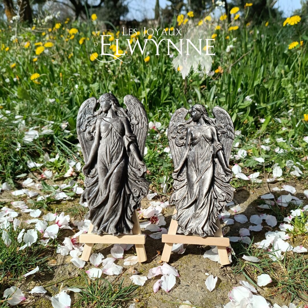 Femme Ange en Obsidienne argentée