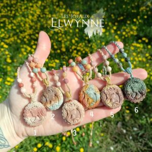 Pendentif Sailor Moon en Agate Alashan