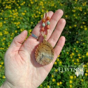 Pendentif Sailor Moon en Agate Alashan