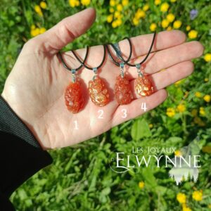 Pendentif Kitsune (Renard) en Pierre du Soleil 🔥Rare🔥