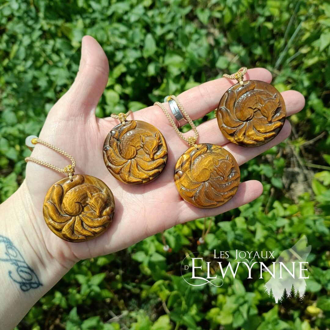 Pendentif Kitsune (Renard) en Oeil du tigre