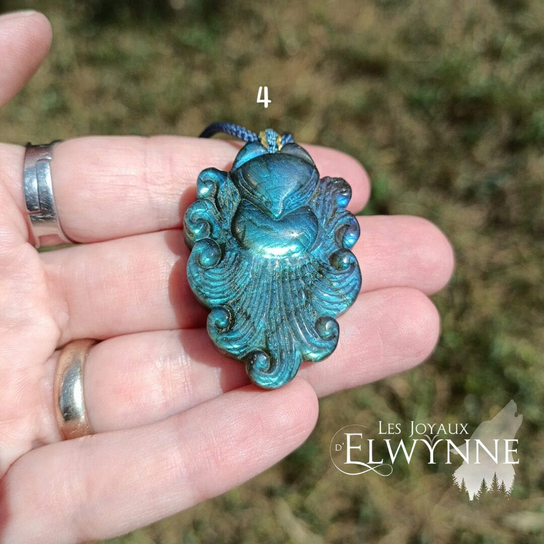 Pendentif Kitsune (Renard) en Labradorite – Image 9