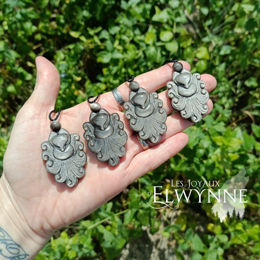 Pendentif Kitsune (Renard) en Obsidienne argentée et sa perle en Obsidienne argentée