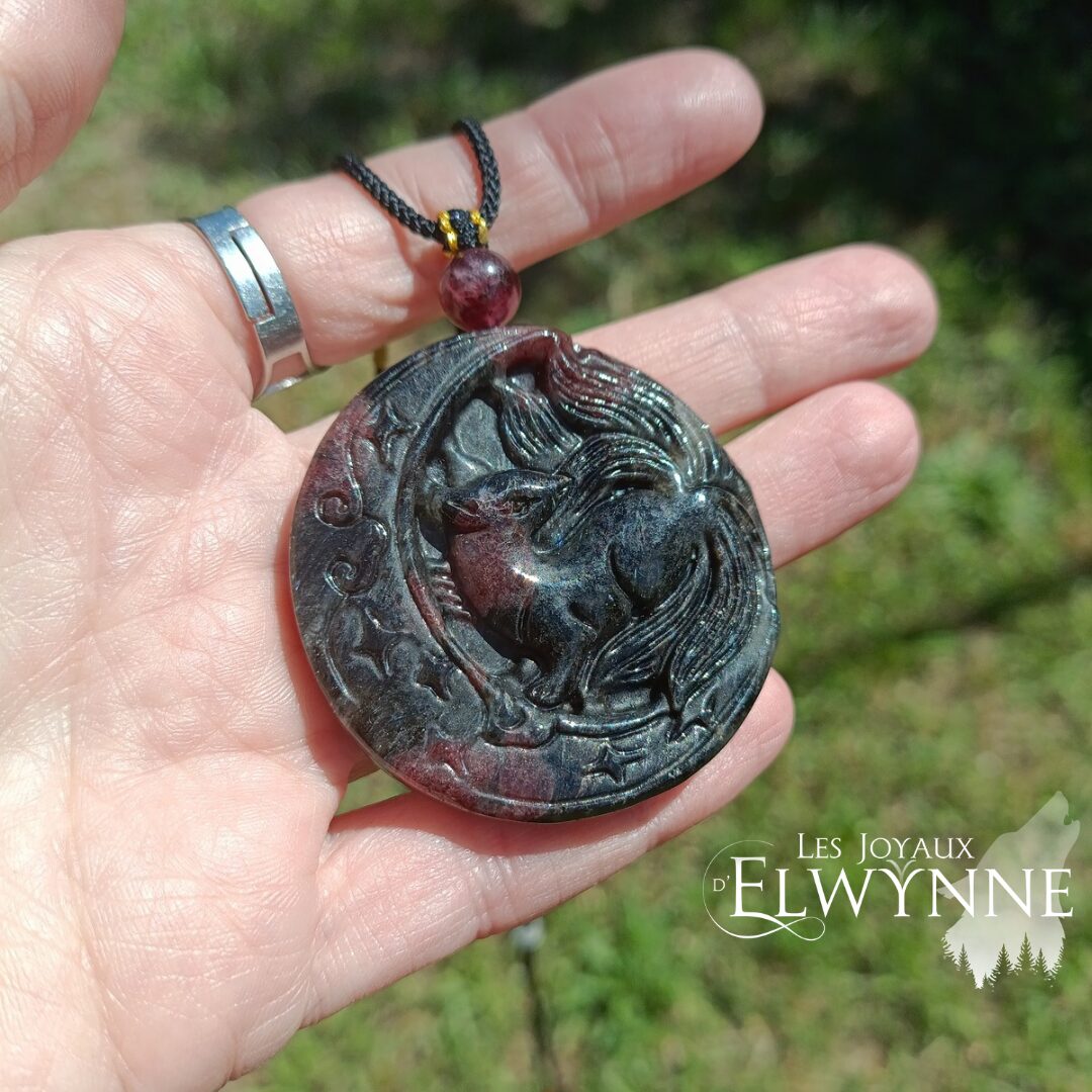 Pendentif Kitsune (Renard) en Grenat avec sa perle en Grenat – Image 2