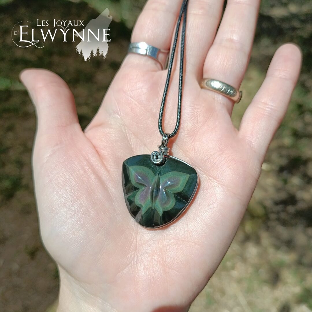 Pendentif papillon en Œil céleste (Obsidienne Arc-en-ciel) – Image 3