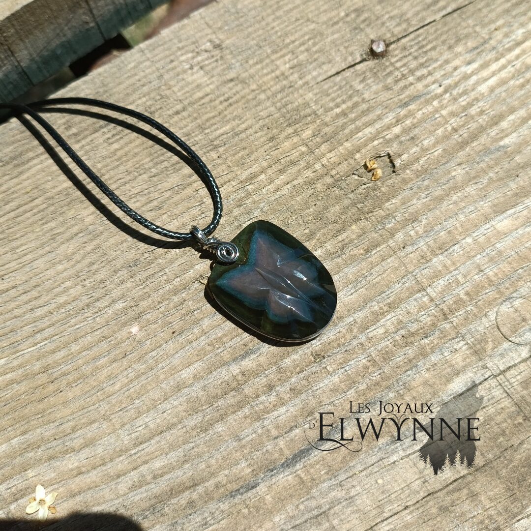 Pendentif papillon en Œil céleste (Obsidienne Arc-en-ciel) – Image 2