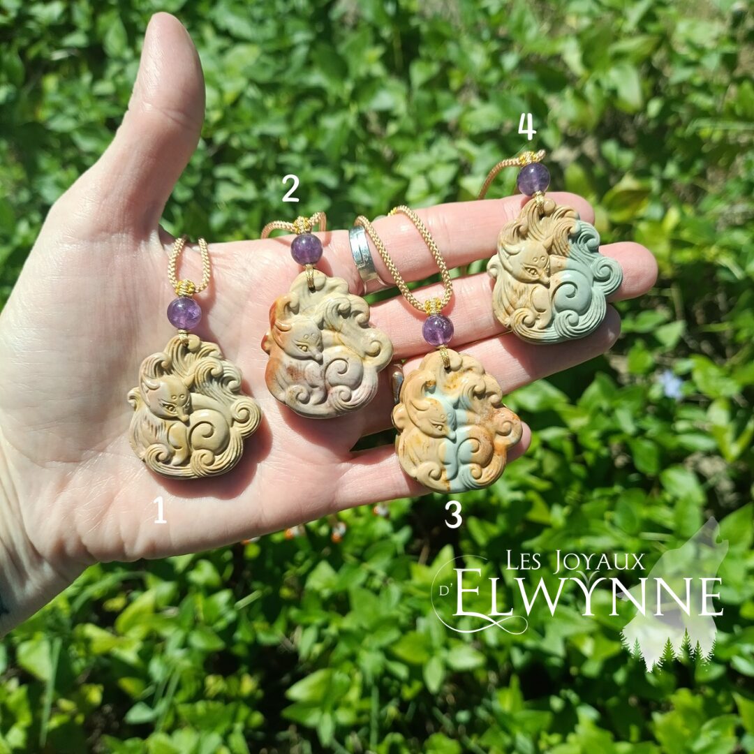 Pendentif Kitsune en Agate Alashan et sa perle en Améthyste – Image 3