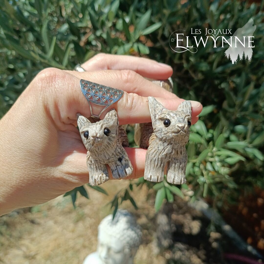 Renard en Amas de Quartz Chrysanthème 🦊 – Image 6