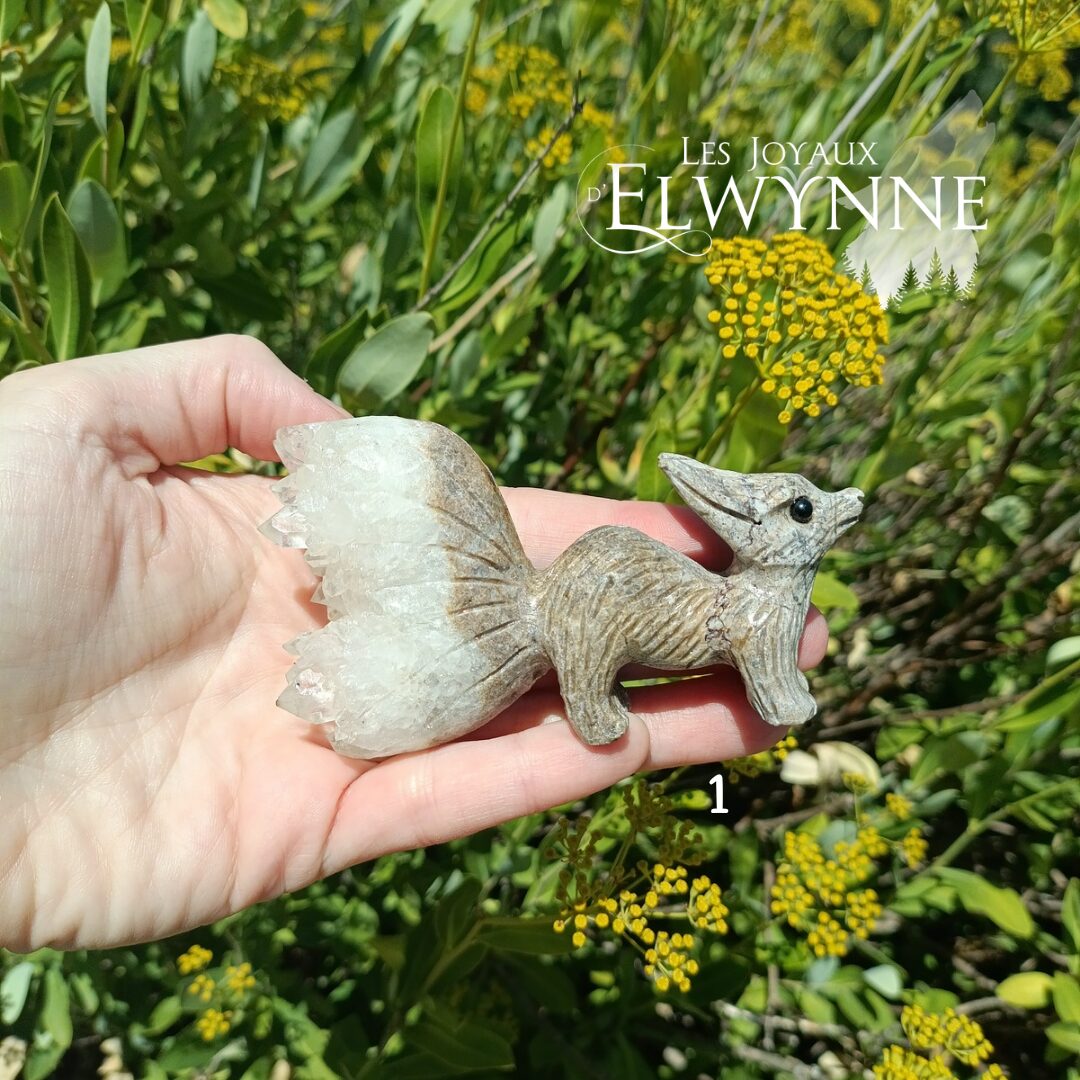 Renard en Amas de Quartz Chrysanthème 🦊 – Image 2