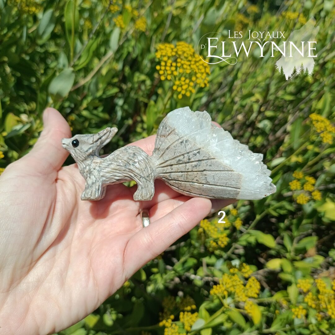 Renard en Amas de Quartz Chrysanthème 🦊 – Image 4