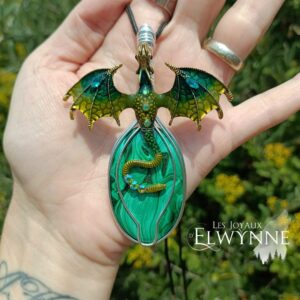 Pendentif Dragon avec sa malachite