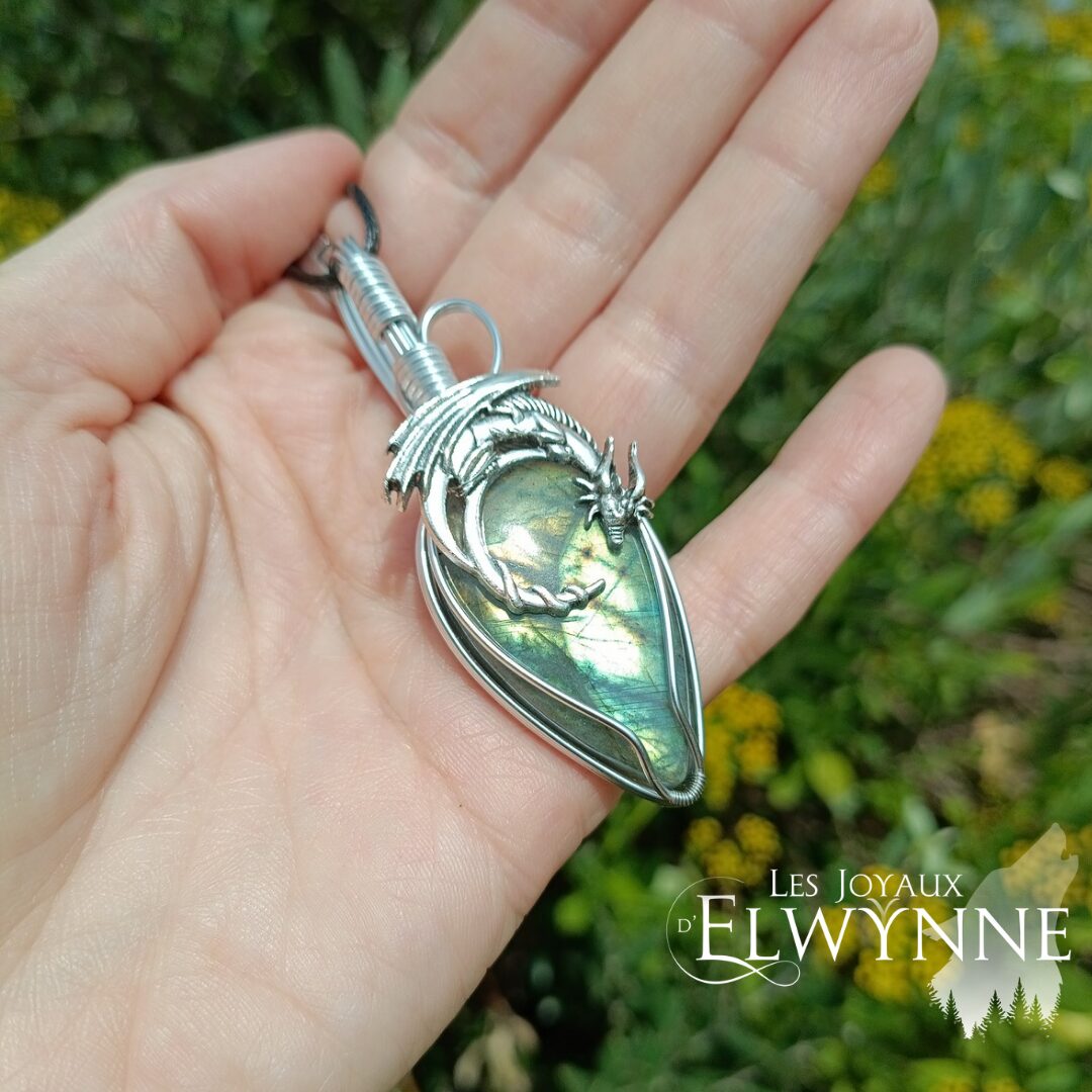 Pendentif Dragon en Labradorite – Image 4