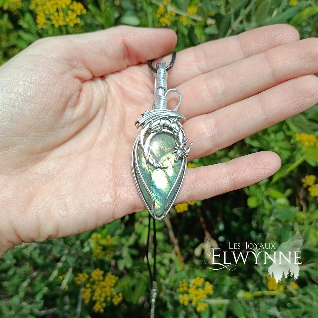 Pendentif Dragon en Labradorite – Image 3
