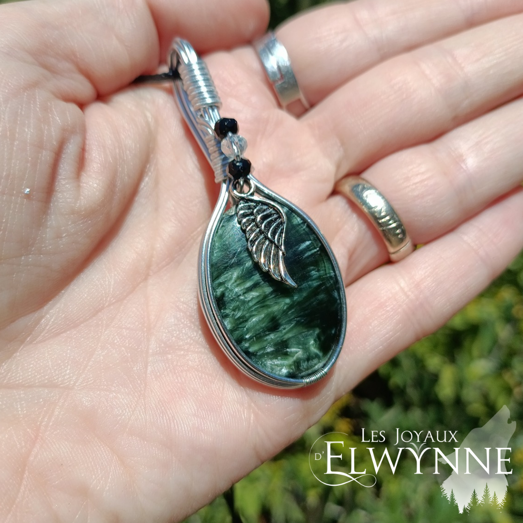 Pendentif aile d'ange et sa Séraphinite