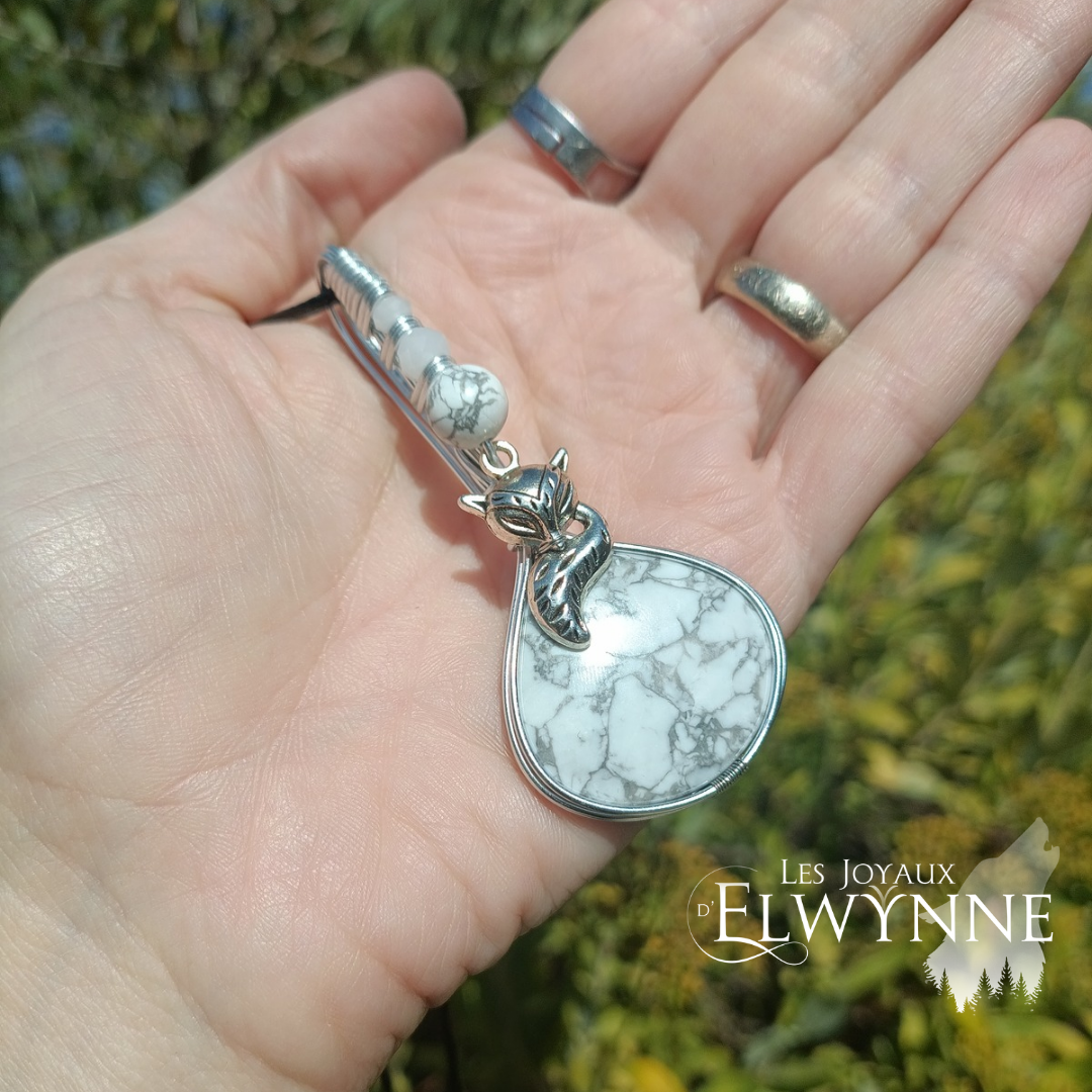 Pendentif Renard et sa Howlite