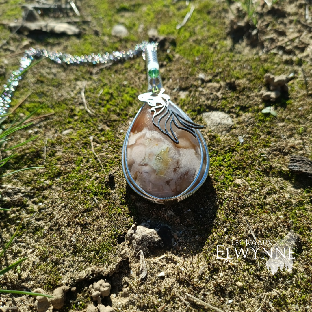 Pendentif Carpe Koï et son agate fleur – Image 3